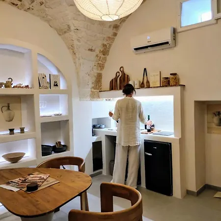 Casa Di Lino, Elegant Retread